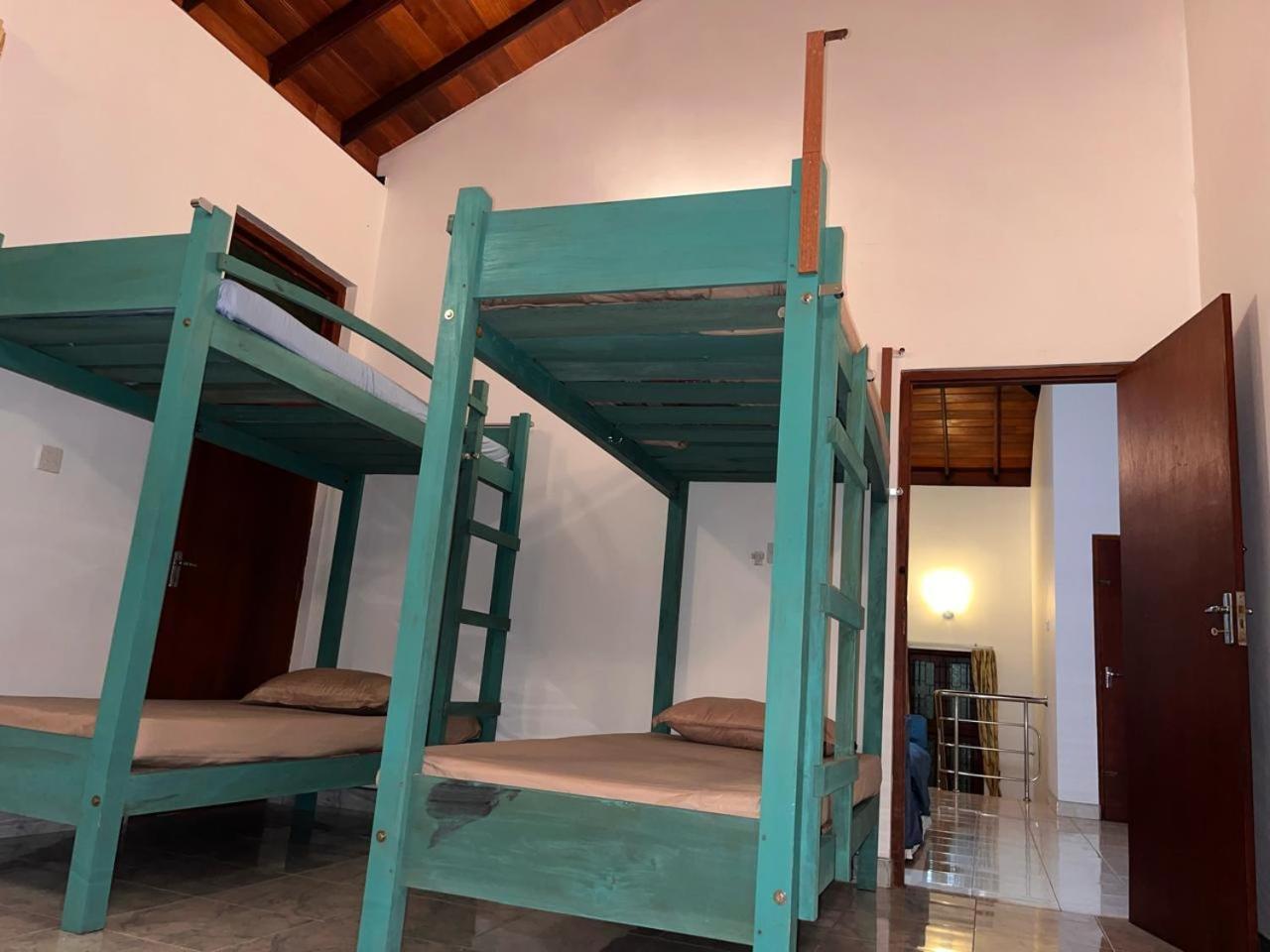 Ceylon Glory Hostel Negombo Esterno foto